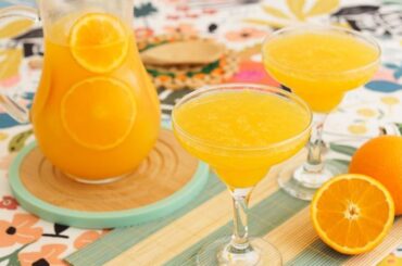 Receta de agua de Valencia cóctel español refrescante y tradicional