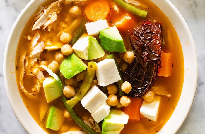 Receta de caldo tlalpeño
