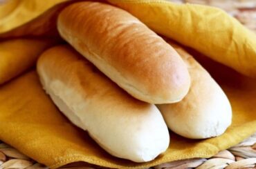 Pan de completo chileno