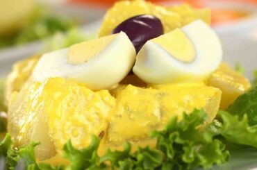 Receta de papas a la huancaína peruana tradicional