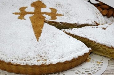 Receta de tarta de Santiago española tradicional de Galicia