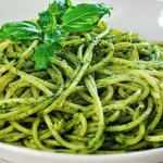 Receta de tallarín verde peruano