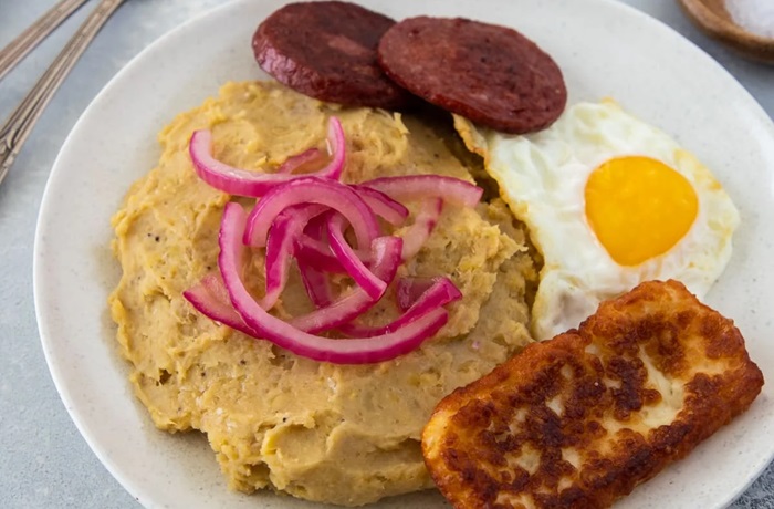 Receta de mangú dominicano