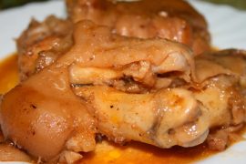Receta de manitas de cerdo en salsa
