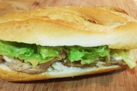 Bocadillo San Francisco de lomo de cerdo, queso y lechuga