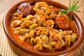 Callos a la madrileña con chorizo y morro receta tradicional de Madrid