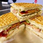Campero malagueño con jamón cocido, queso, lechuga y tomate