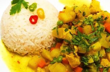 Cau cau de pollo con papas y arroz blanco receta peruana