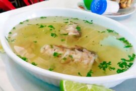 Chilcano de pescado con cebolla y culantro receta peruana