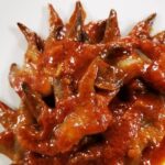 Crestas de gallo guisadas en salsa de almendras tradicionales de Zamora