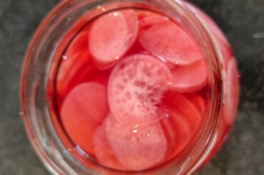 Encurtido de rabanito con limón y culantro receta peruana