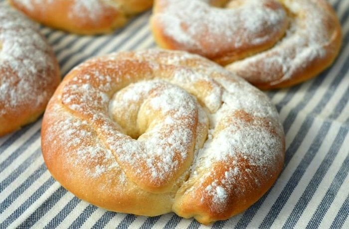Ensaimadas de Mallorca caseras con azúcar glas receta tradicional
