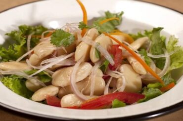 Ensalada de pallares con cebolla, tomate y ají amarillo receta peruana
