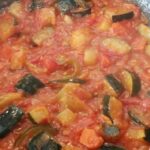 Fritada de verduras con tomate calabacín y berenjena receta española