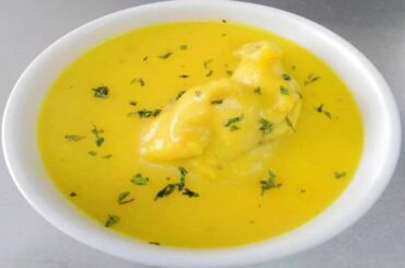 Inchicapi de gallina con maní y sacha culantro receta peruana