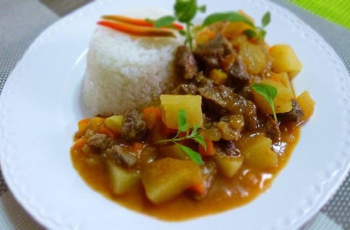 Matasquita arequipeña de carne con papa y choclo receta peruana