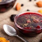 Mazamorra morada con frutas secas y canela receta peruana