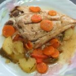 Palometa al horno con patatas y verduras receta española casera