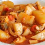 ¿Cómo hacer patatas con choco? Receta onubense tradicional