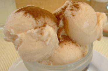 Queso helado arequipeño con canela en polvo receta peruana