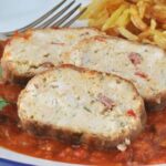 Rollo de bonito asturiano en salsa de tomate tradicional de Cudillero