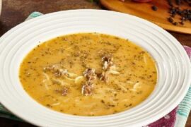 Sopa a la minuta con carne molida y cabello de ángel receta peruana