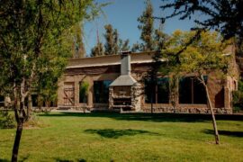 Restaurante Brasas de Lo Pirque experiencia de campo chileno cerca de Santiago