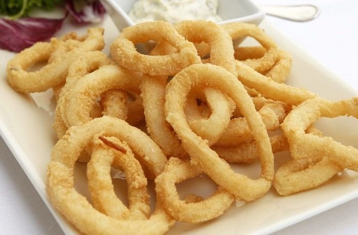 Calamares fritos a la andaluza con limón receta de fritura española