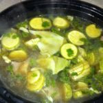 Caldo de res mexicano con elote y verduras receta casera