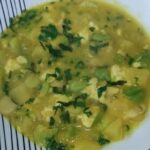 Captchi de habas con papas y choclo en olla receta peruana