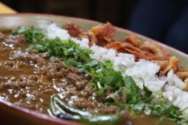 Carne en su jugo tapatía con frijoles y tocino receta de Guadalajara