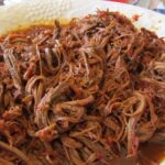Carne mechada chilena casera en su salsa receta tradicional
