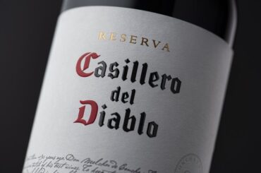 Etiqueta de una botella de vino Casillero del Diablo Reserva