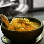 Cazuela de pollo chilena casera con zapallo y choclo receta tradicional
