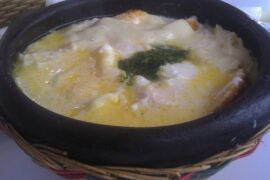 Changua bogotana con huevo pochado y calado receta casera colombiana