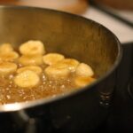 Dulce de guineo panameño en almíbar con canela receta casera de Panamá