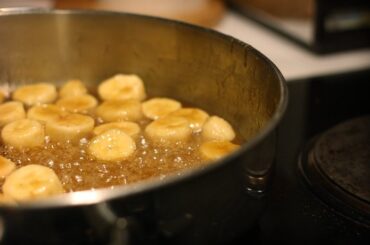 Dulce de guineo panameño en almíbar con canela receta casera de Panamá