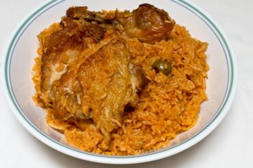 Locrio de pollo dominicano en caldero con concón receta casera