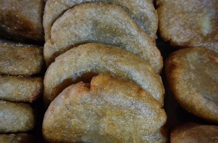 Milcaos chilenos de papa con chicharrones receta tradicional de Chiloé