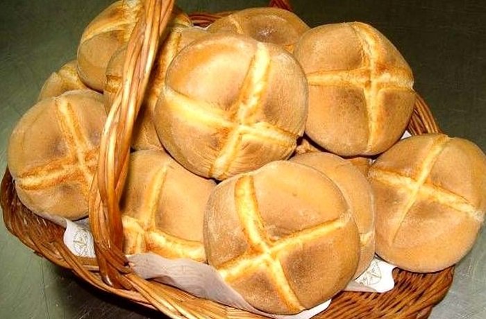 Pan de cruz de Ciudad Real receta manchega tradicional de España