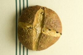 Pan nochebueno dulce con pasas y nueces receta navideña española