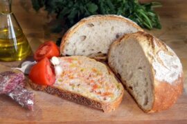 Pan payés catalán o pa de pagès receta tradicional de Cataluña