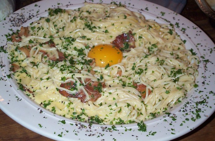 Pasta carbonara auténtica italiana con guanciale y pecorino receta casera