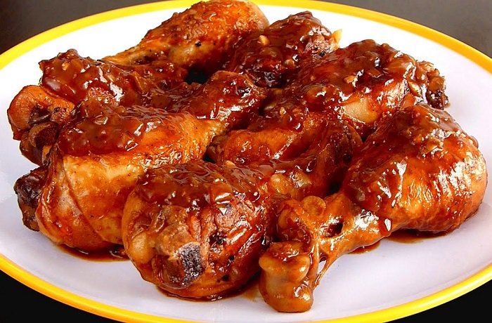 Pollo a la Coca Cola con cebolla caramelizada receta casera